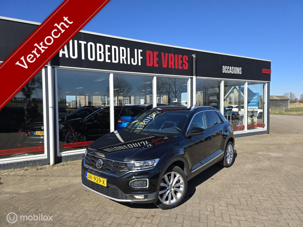 Volkswagen T-Roc 1.5 TSI Sport ACC/Virtual/Camera/18Inch/NAP 43625007-0.jpg | Autobedrijf De Vries