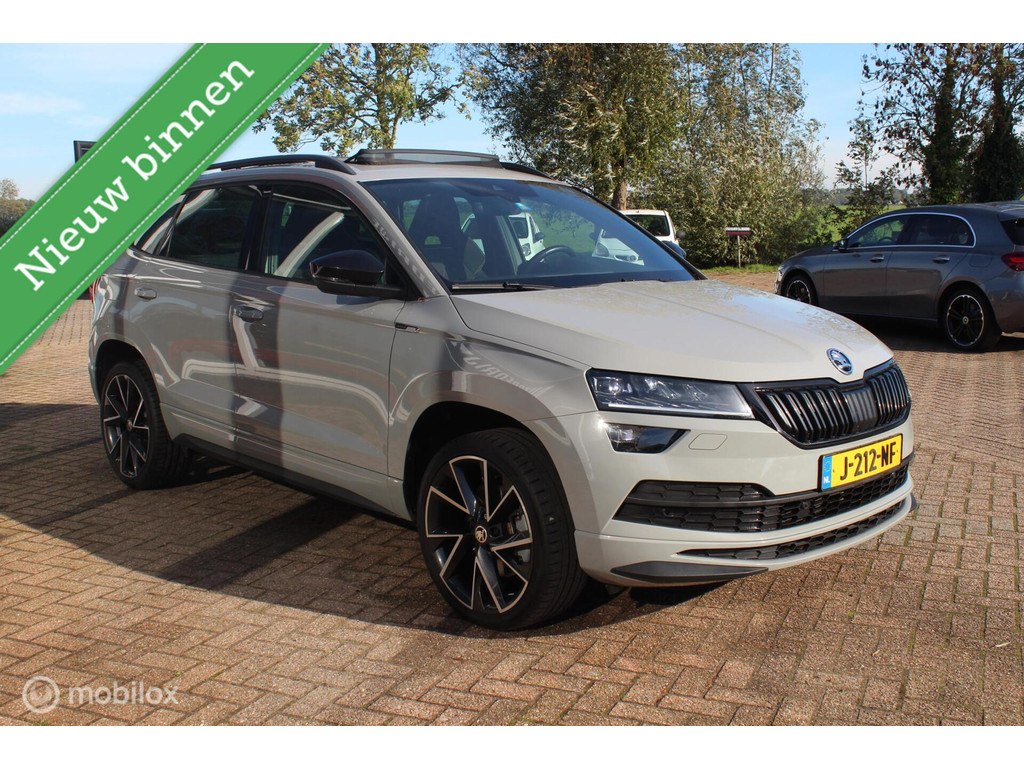 Škoda Karoq 1.5 TSI ACT Sportline Bsns Pano/Canton/ACC/Trekhaak 57241245-2.jpg | Autobedrijf De Vries